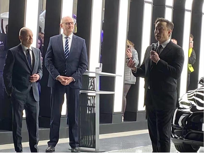 1648806472743424wn1H.jpg 9.jpg